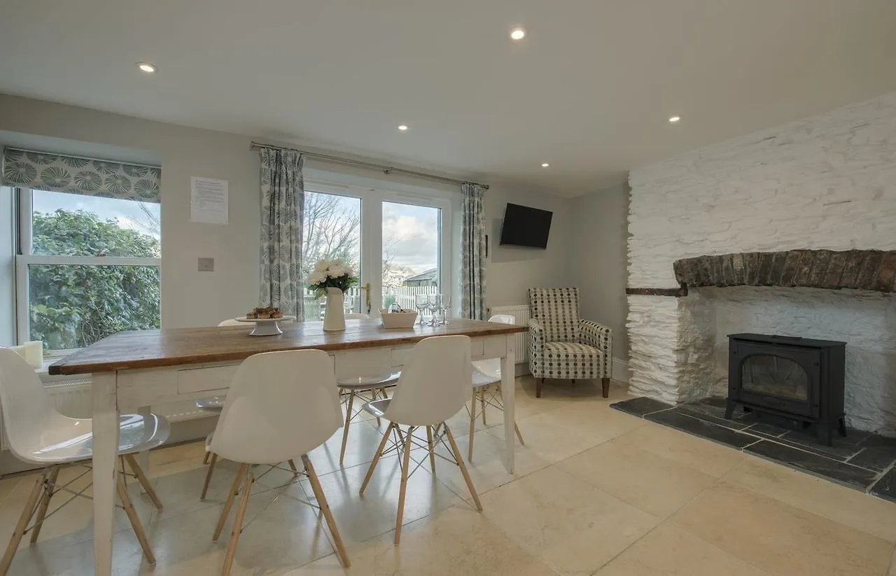 Regatta House Holiday home