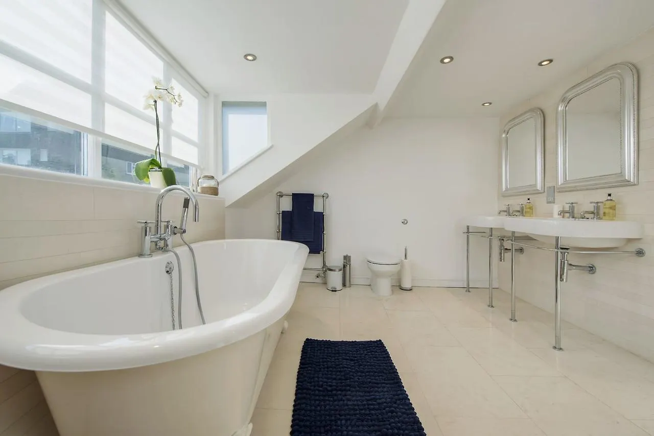 Regatta House Holiday home Dartmouth