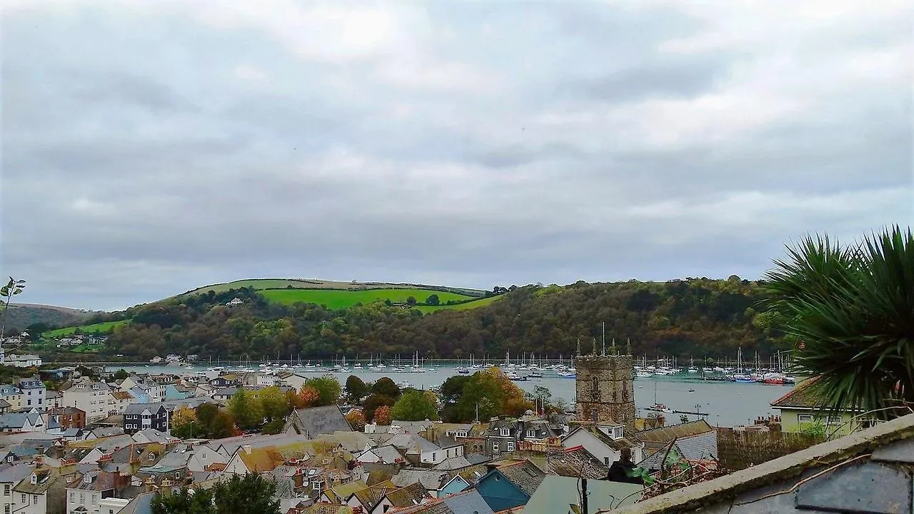 Regatta House Holiday home Dartmouth