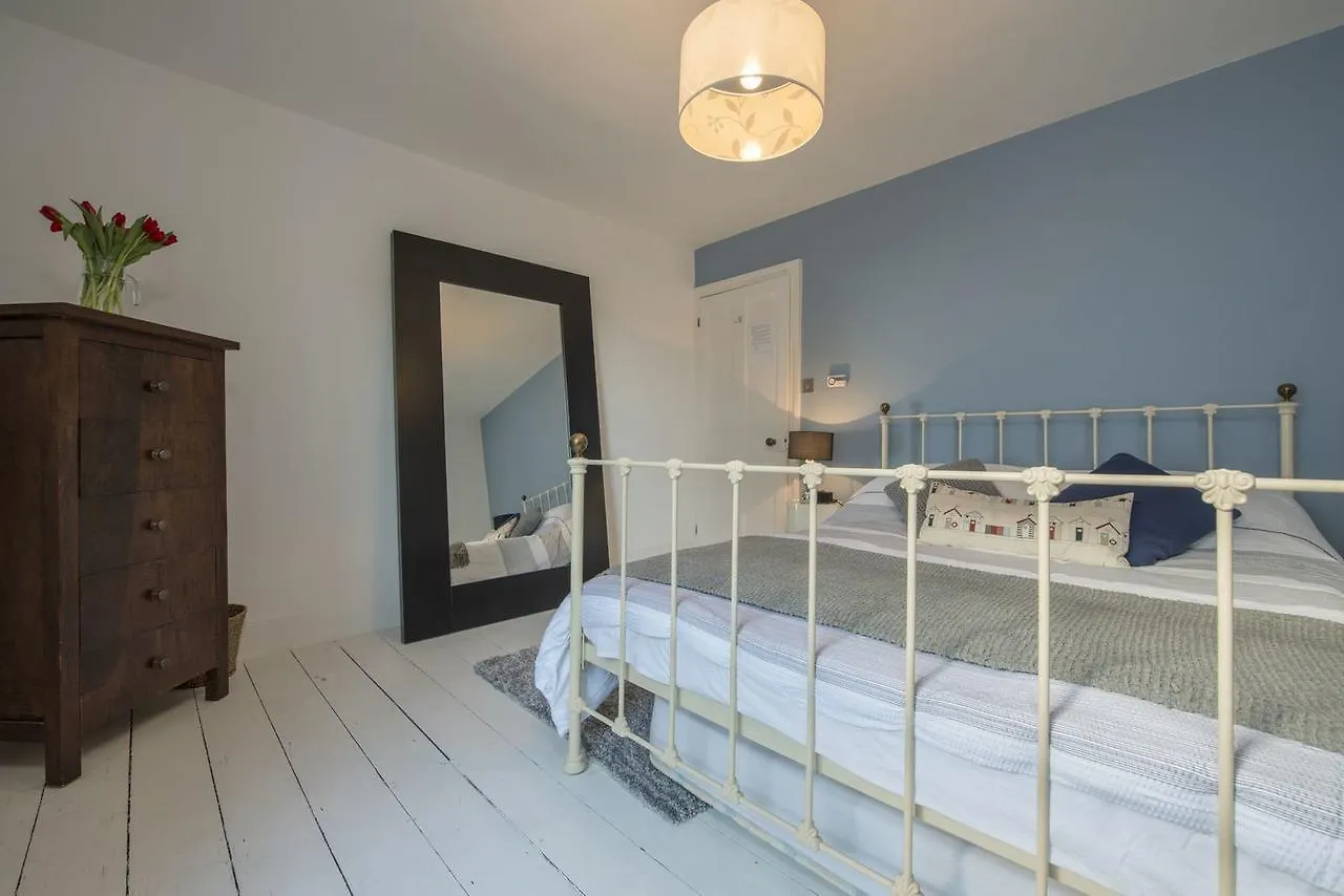 Regatta House Dartmouth