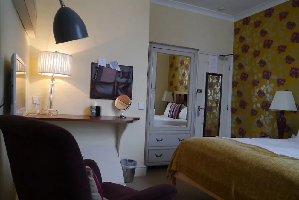 Browns Hotel