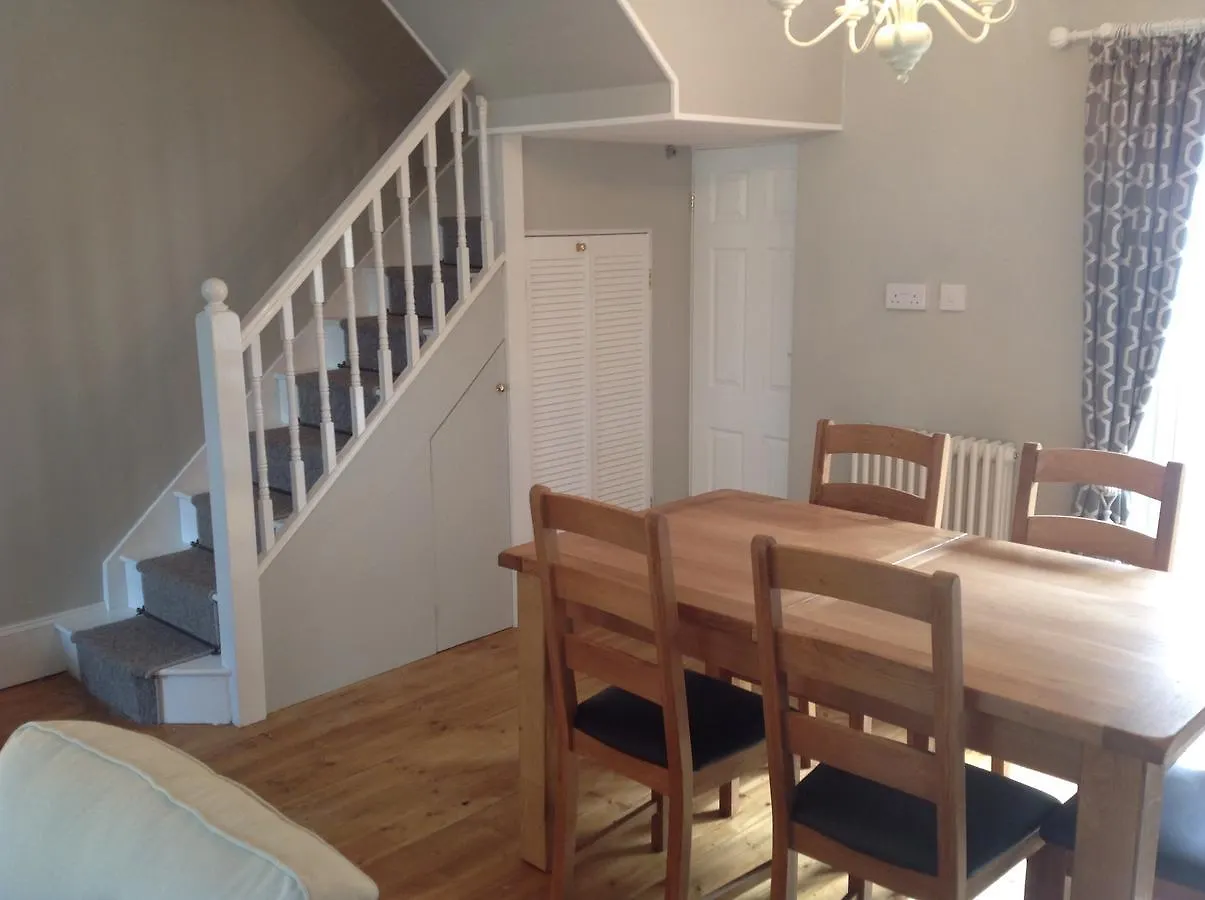 Holiday home Ferndale Dartmouth