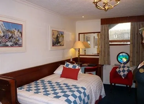 Hotel The Royal Castle 3*
