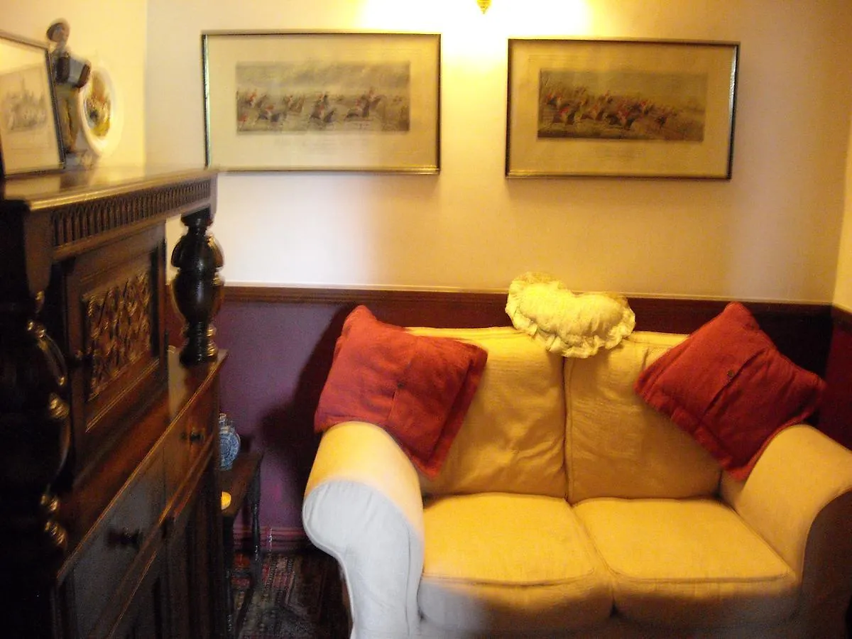 Townstal Bed & Breakfast 3*