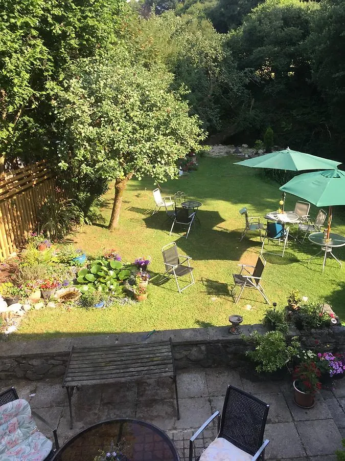 Cobberton Farmhouse 3*