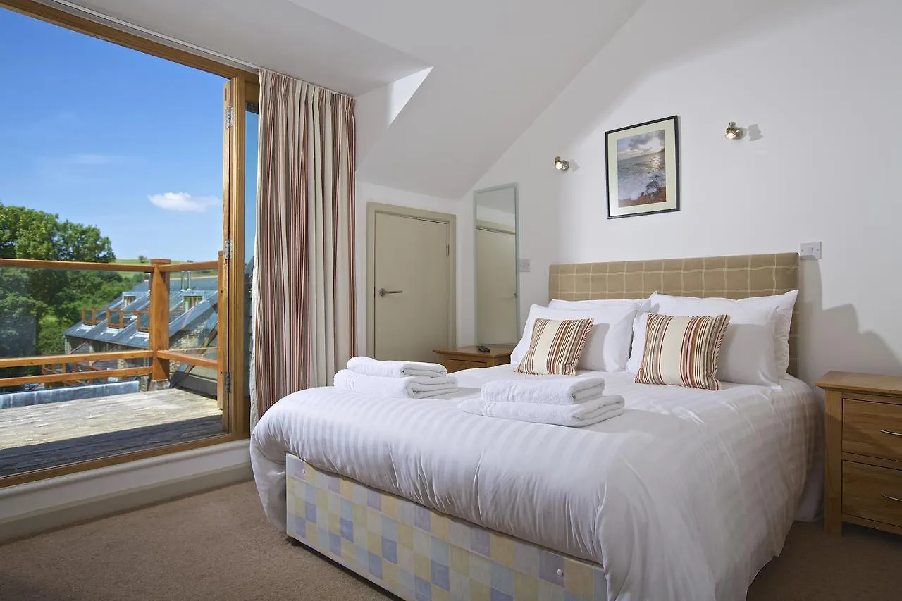 Dartmouth Green Lodges * Dartmouth
