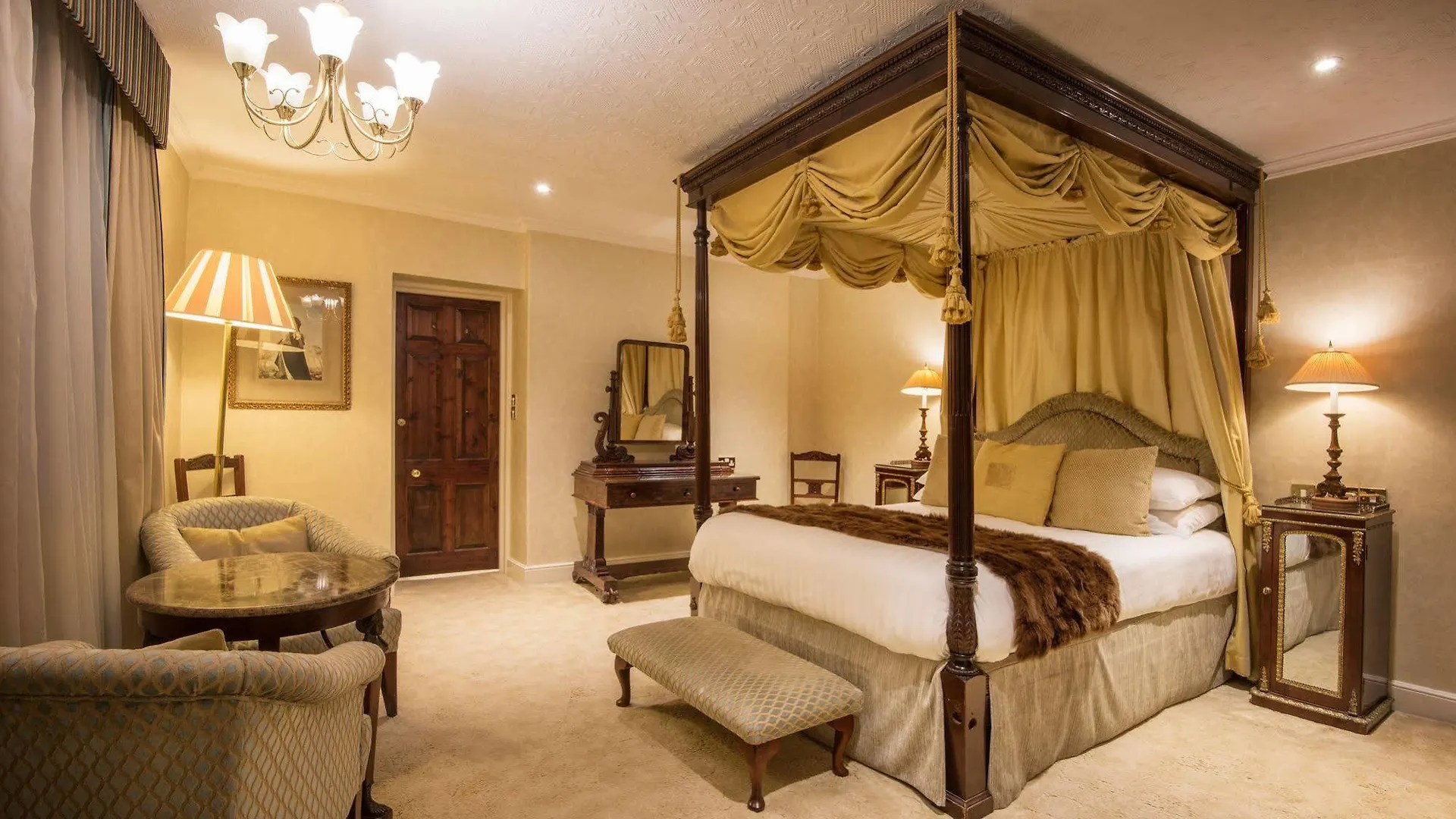 The Royal Castle 3*