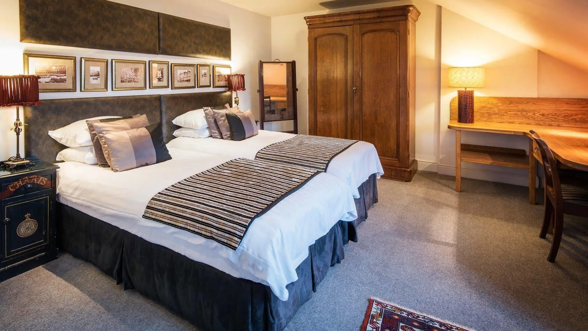Hotel The Royal Castle 3*