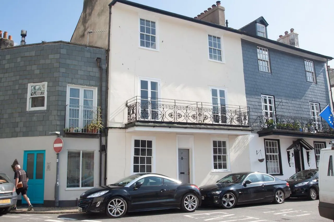 Bed & Breakfast Millpool House