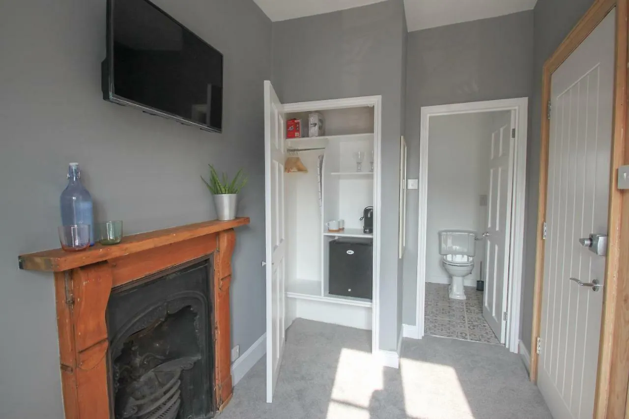 Bed & Breakfast Millpool House Dartmouth
