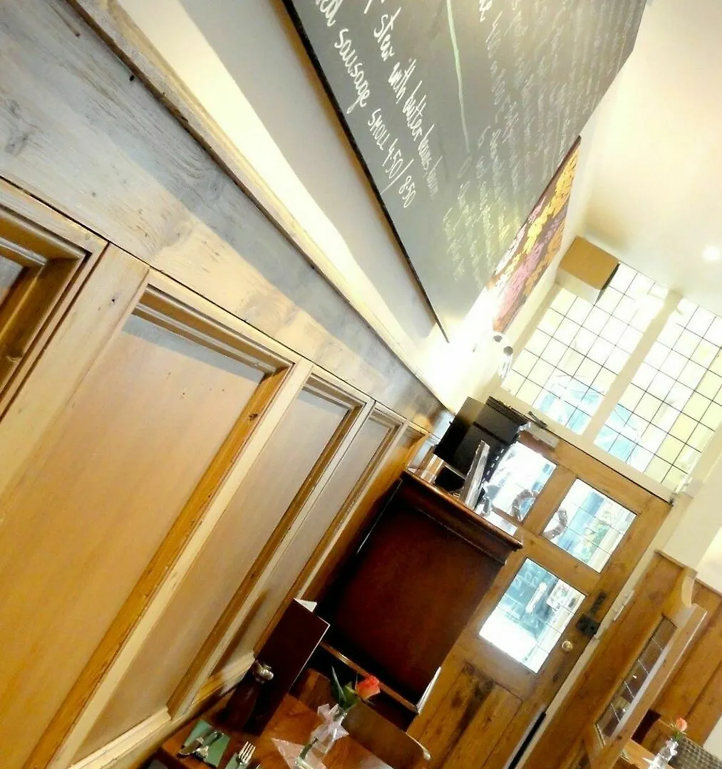 Anzac Street B+bistro