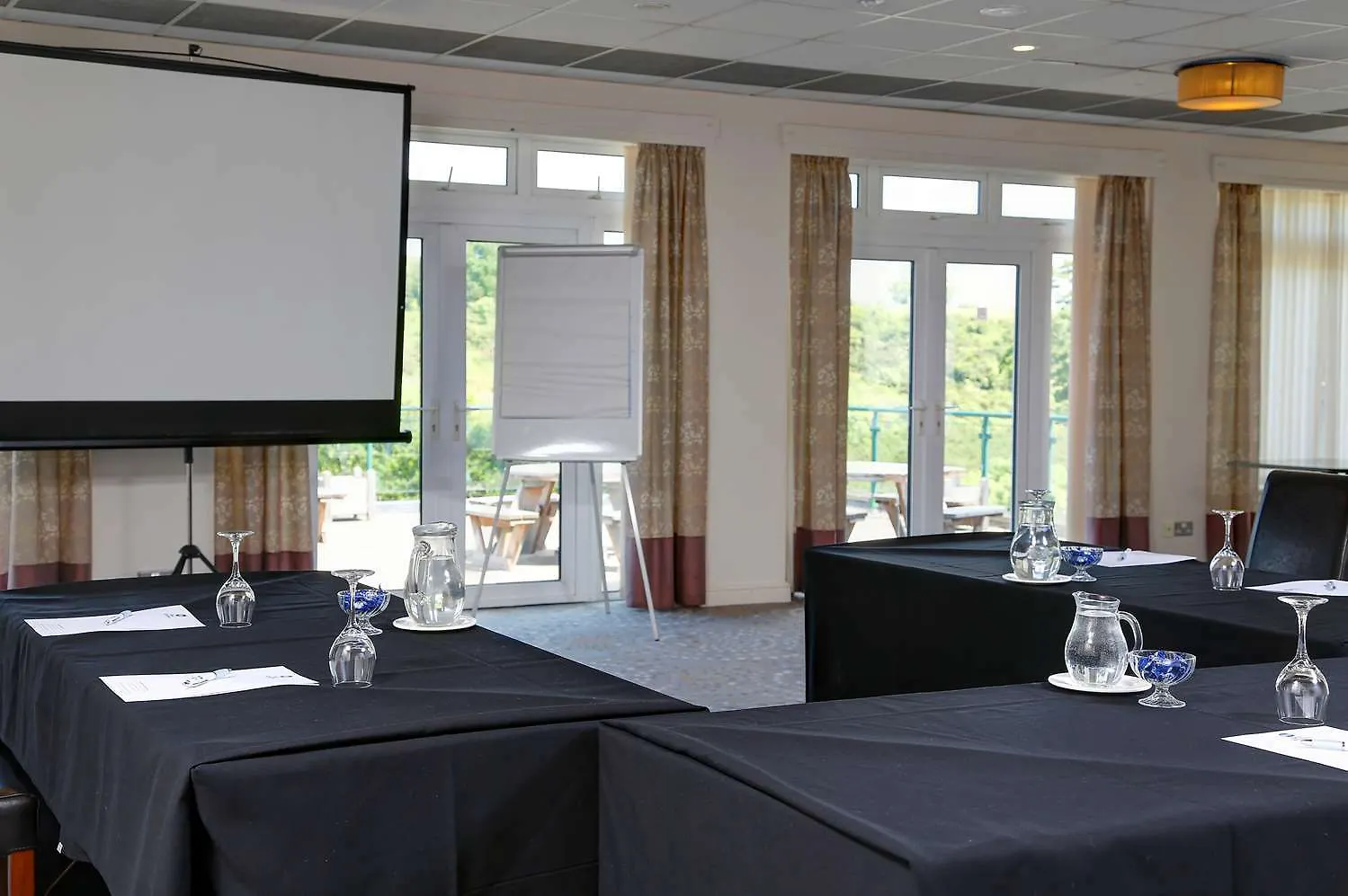Country house Western The Hotel, Golf & Dartmouth