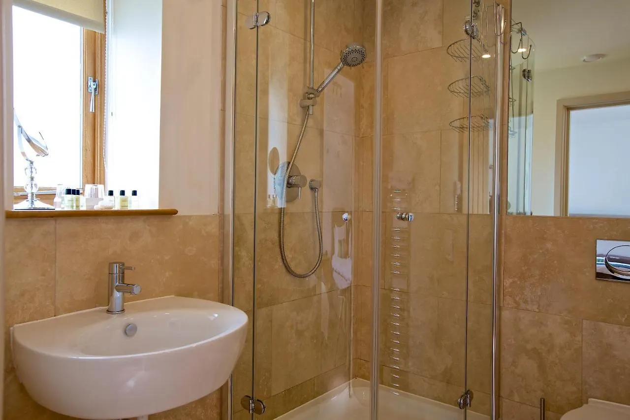 Lodge Dartmouth Green Lodges *