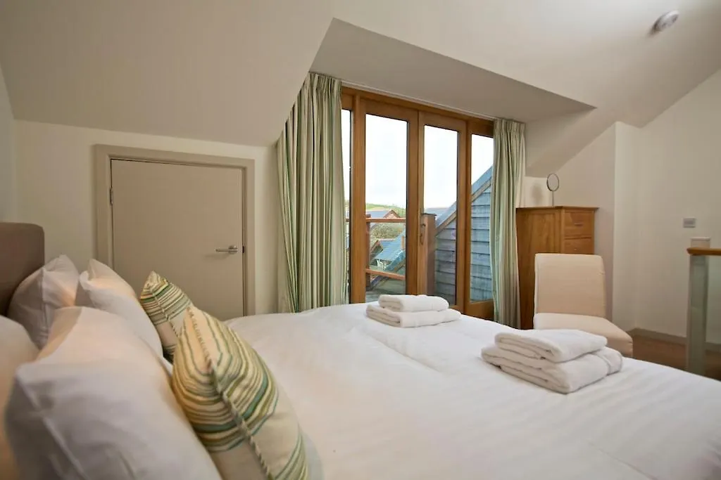 Dartmouth Green Lodges Lodge