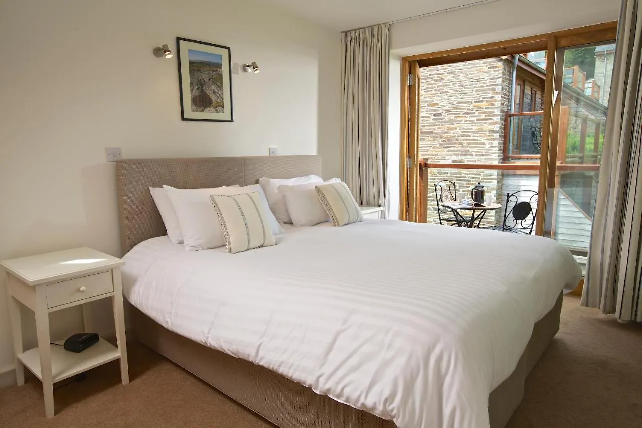 Dartmouth Green Lodges Lodge Dartmouth