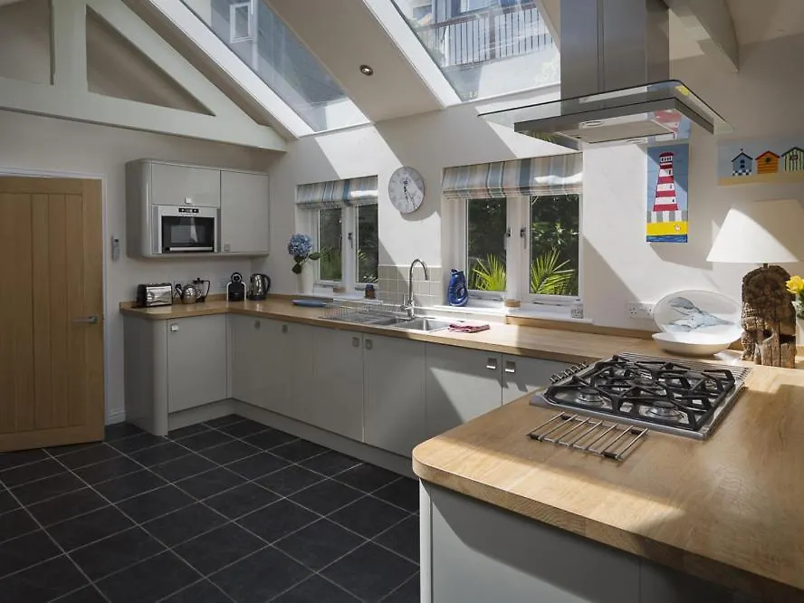 Gooder House * Dartmouth