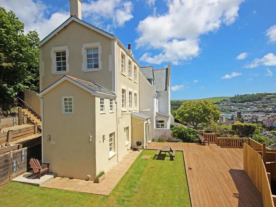 Fairview House * Dartmouth