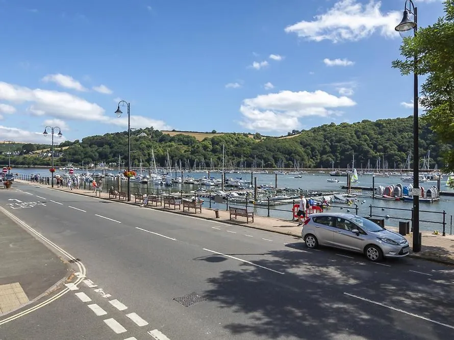 Leeside Dartmouth