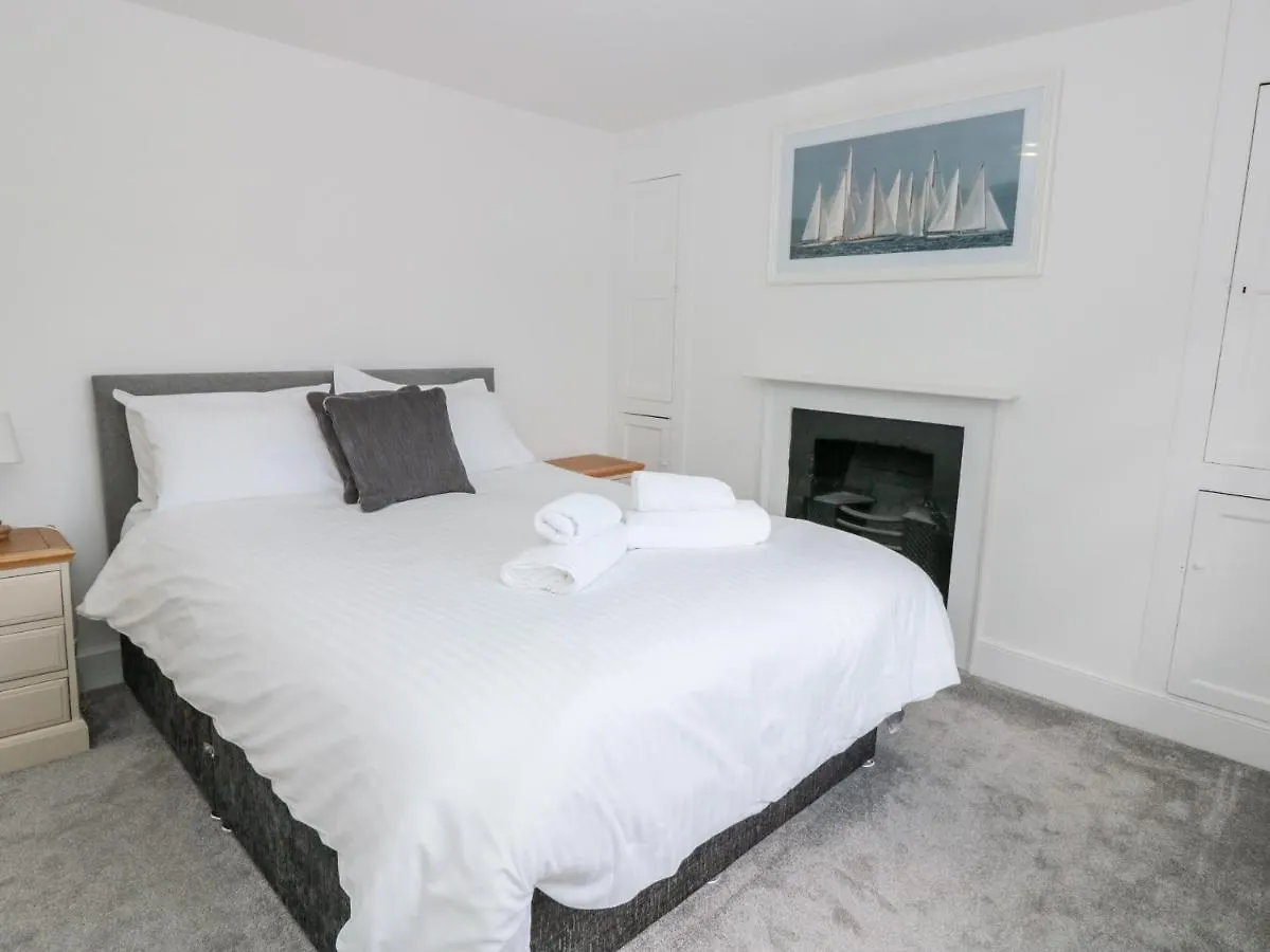 Apartment 2 22 Foss Street