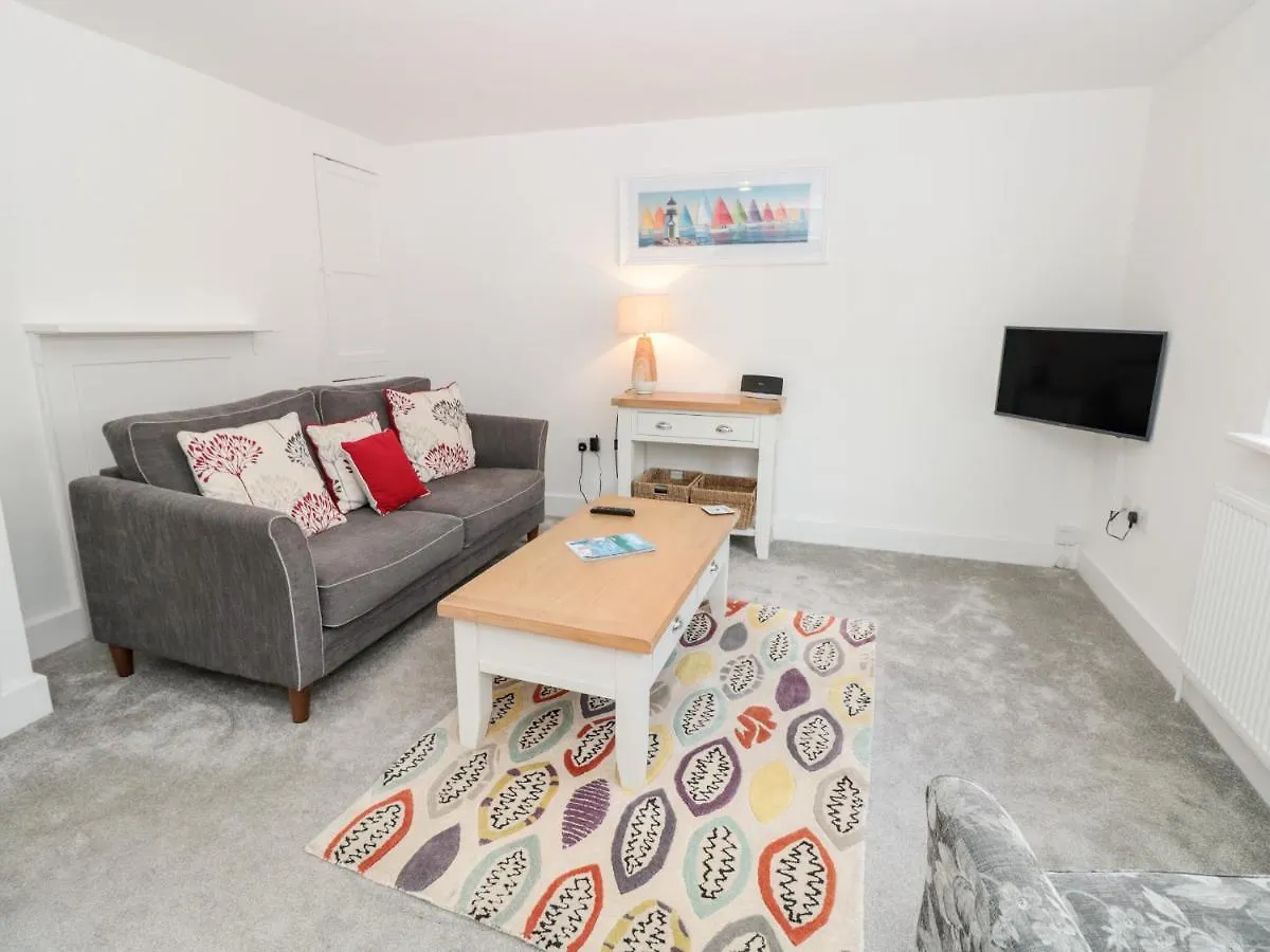 Apartment 2 22 Foss Street *