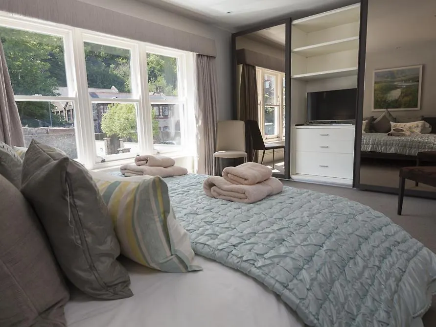 28 Dart Marina * Dartmouth