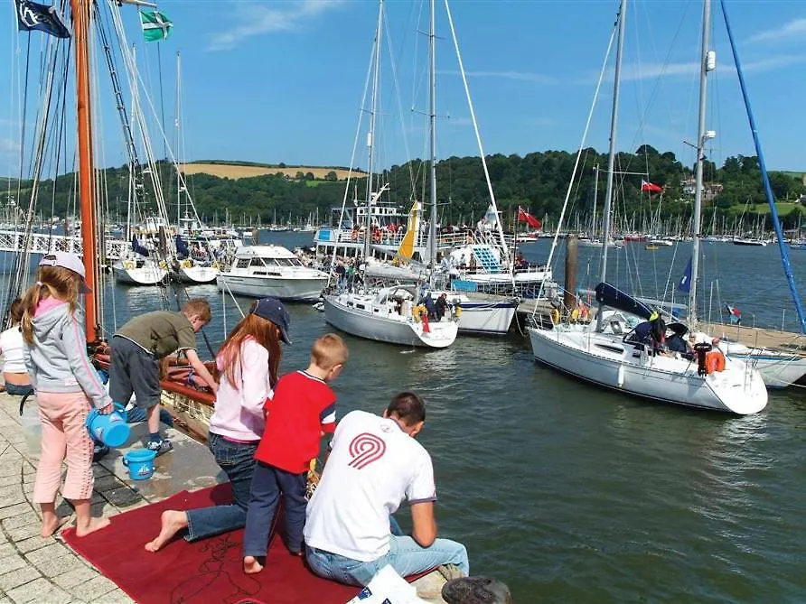 Quay * Dartmouth