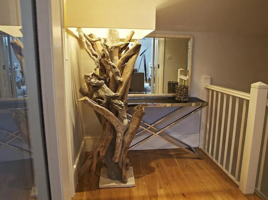 Apartment Diddly Squat, 43 Dart Marina *