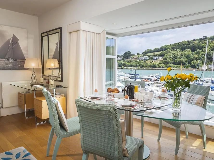 Apartment 7 Dart Marina