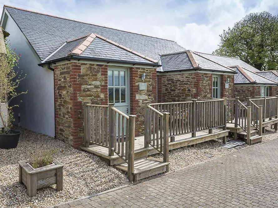 Holiday home 4 Keeper's Cottage, Hillfield Village