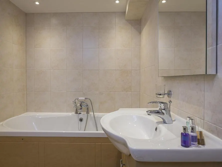 4 Keeper's Cottage, Hillfield Village * Dartmouth