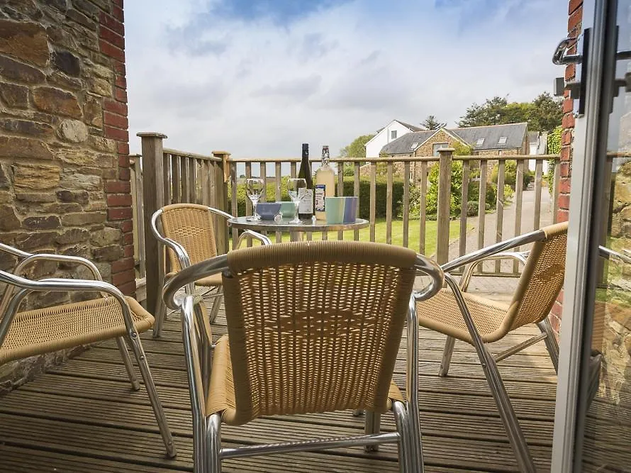 4 Keeper's Cottage, Hillfield Village Holiday home