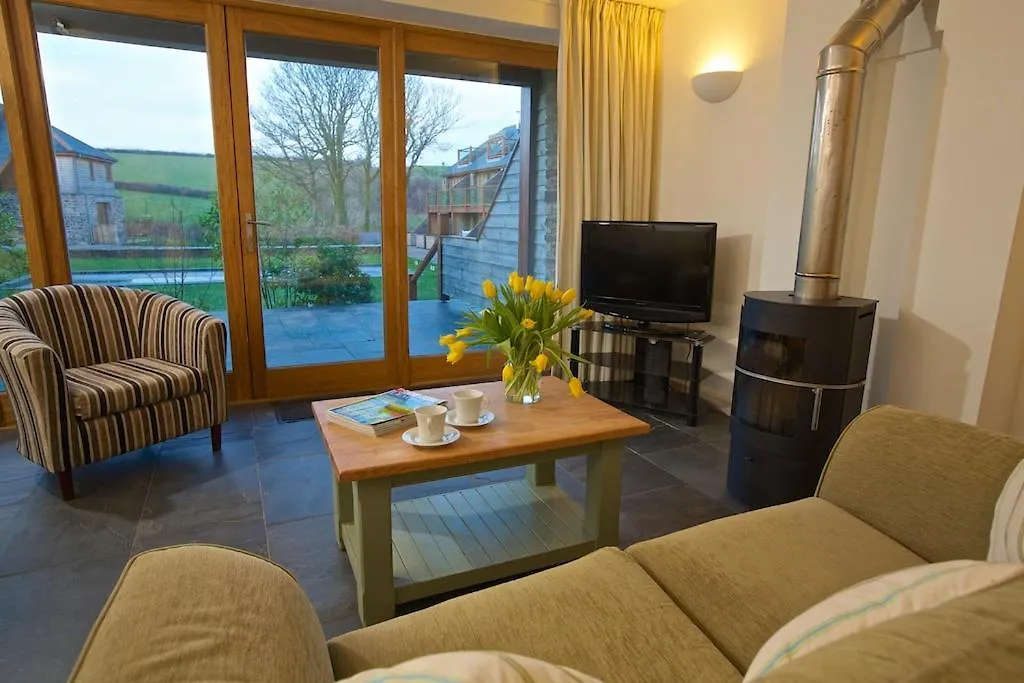 Dartmouth Green Lodges Lodge Dartmouth