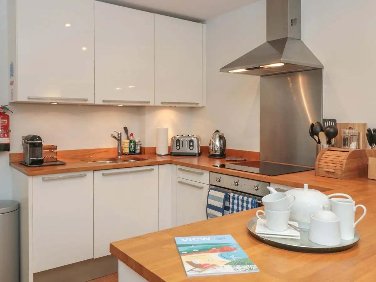 42 Dart Marina Apartment Dartmouth