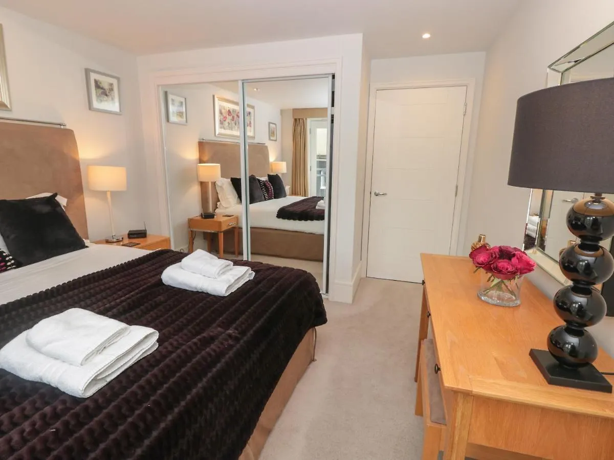 Apartment 42 Dart Marina Dartmouth