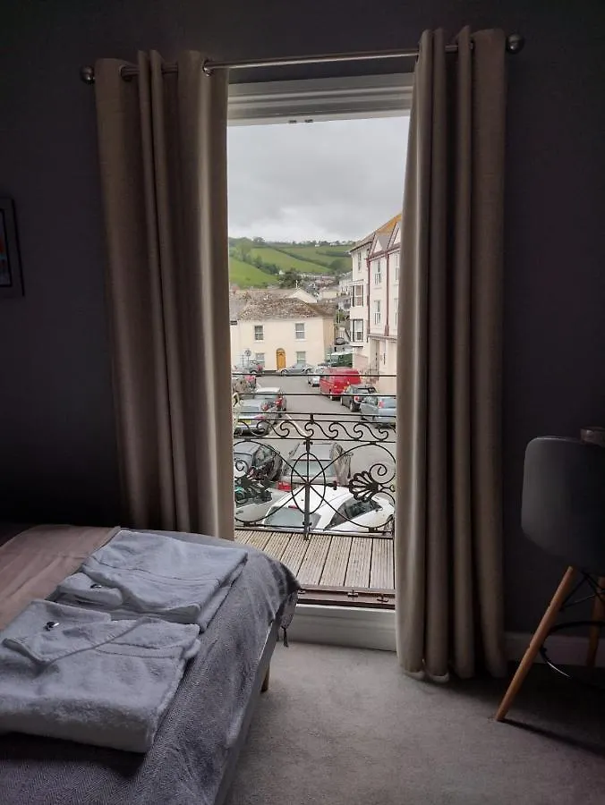 Bed & Breakfast Millpool House