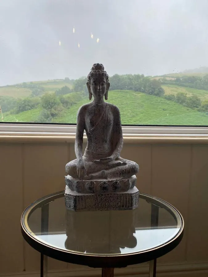 펜션 Beautiful 5 Bedroom, Amazing Water & Valley Views