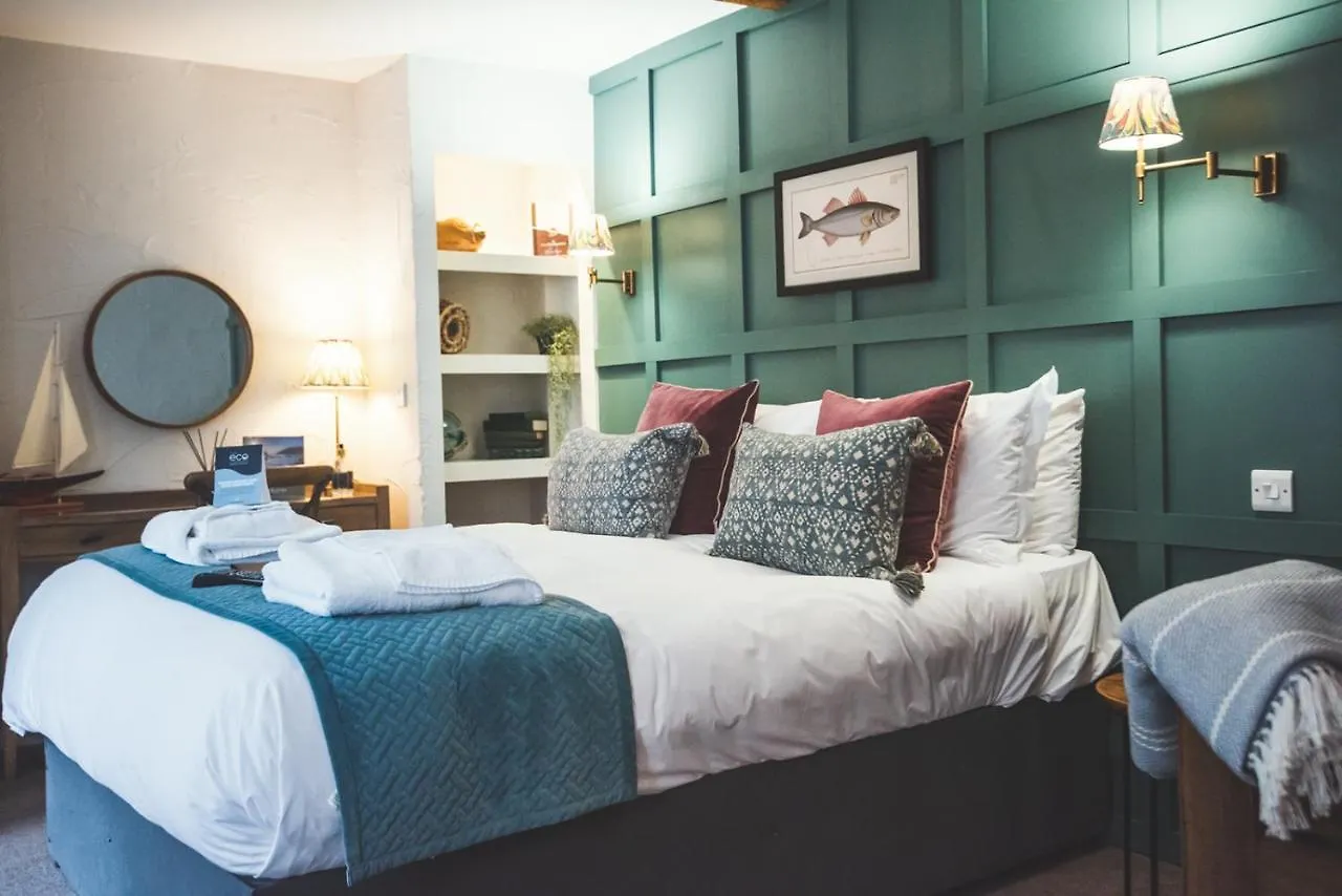 Bayards Cove Мини-отель 3*
