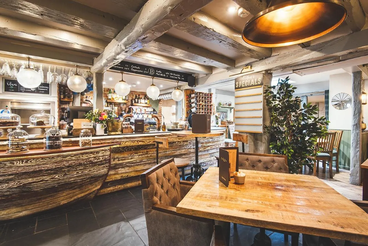 Bayards Cove Мини-отель 3*