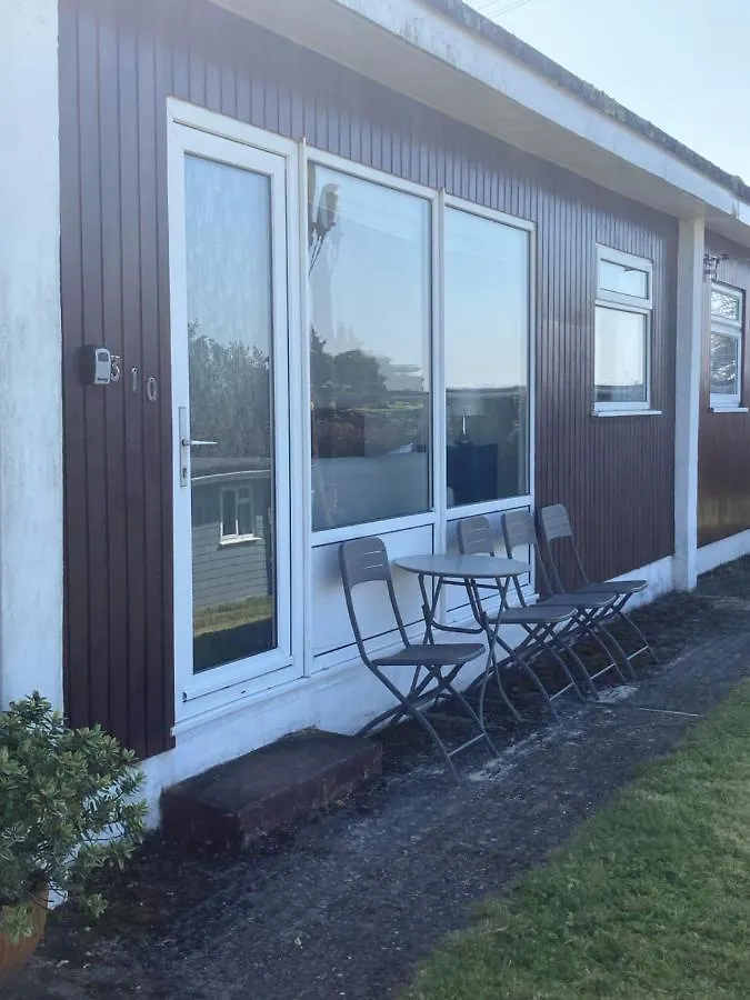 310 Norton Park Daire Dartmouth