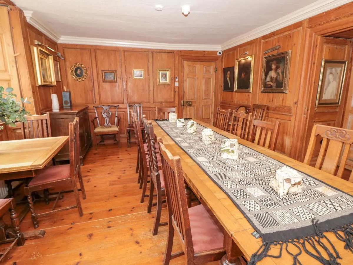 Manor Nyaraló *