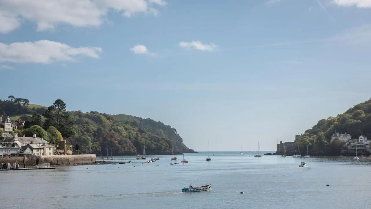 Britannia * Dartmouth