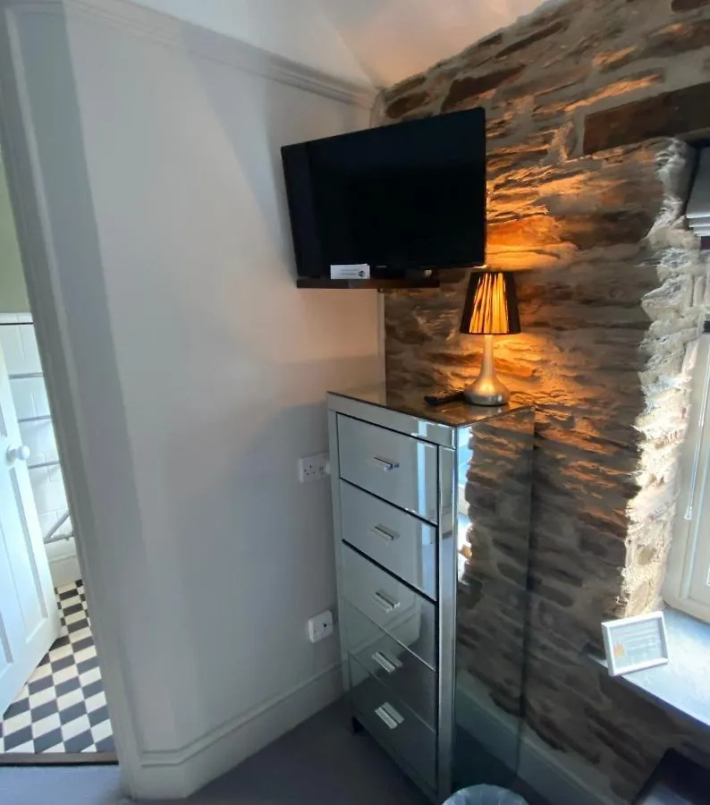 Downton Country And; Self Catering
