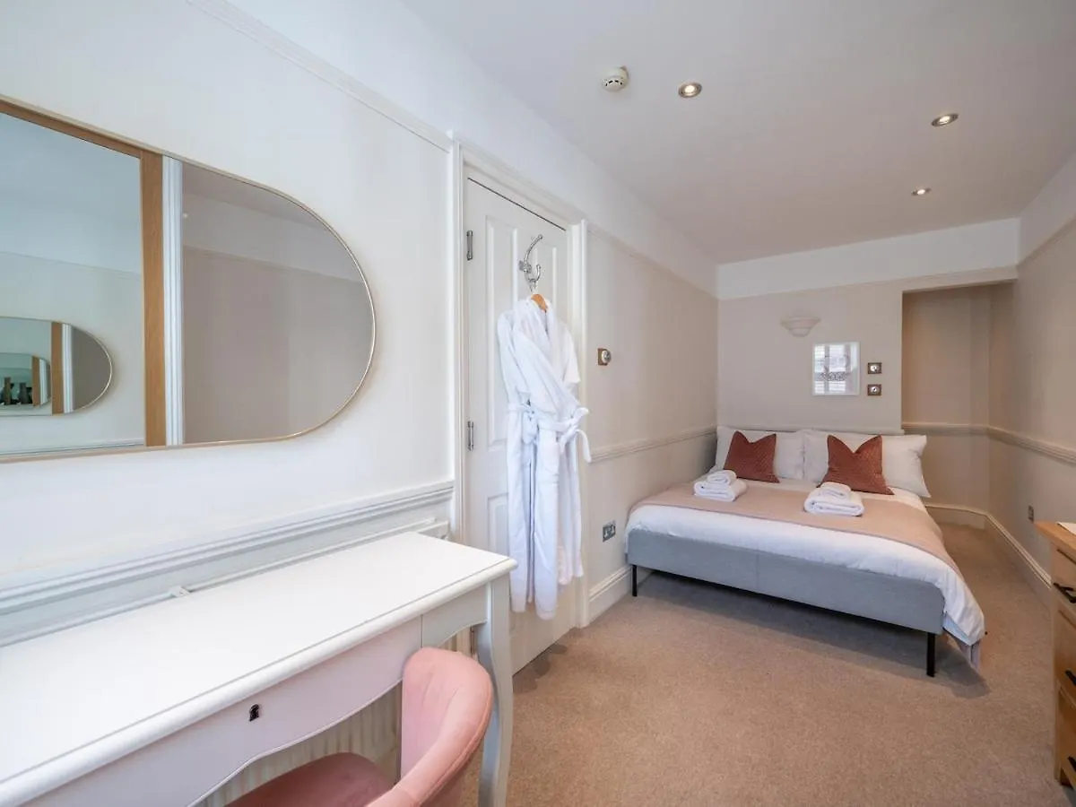 25 Steps - Stylish 2-bed Gem In * دارتموث