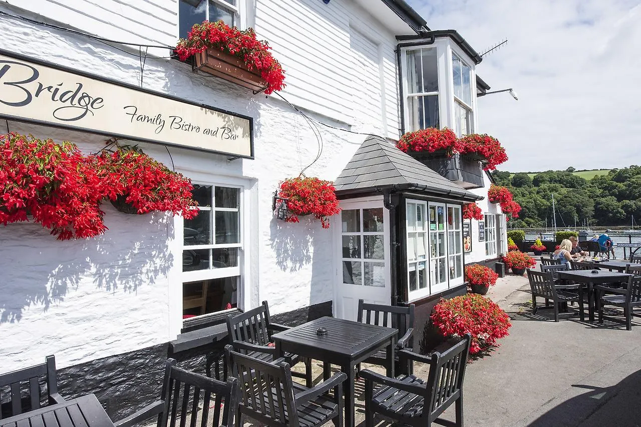 Locanda The Floating Bridge Dartmouth