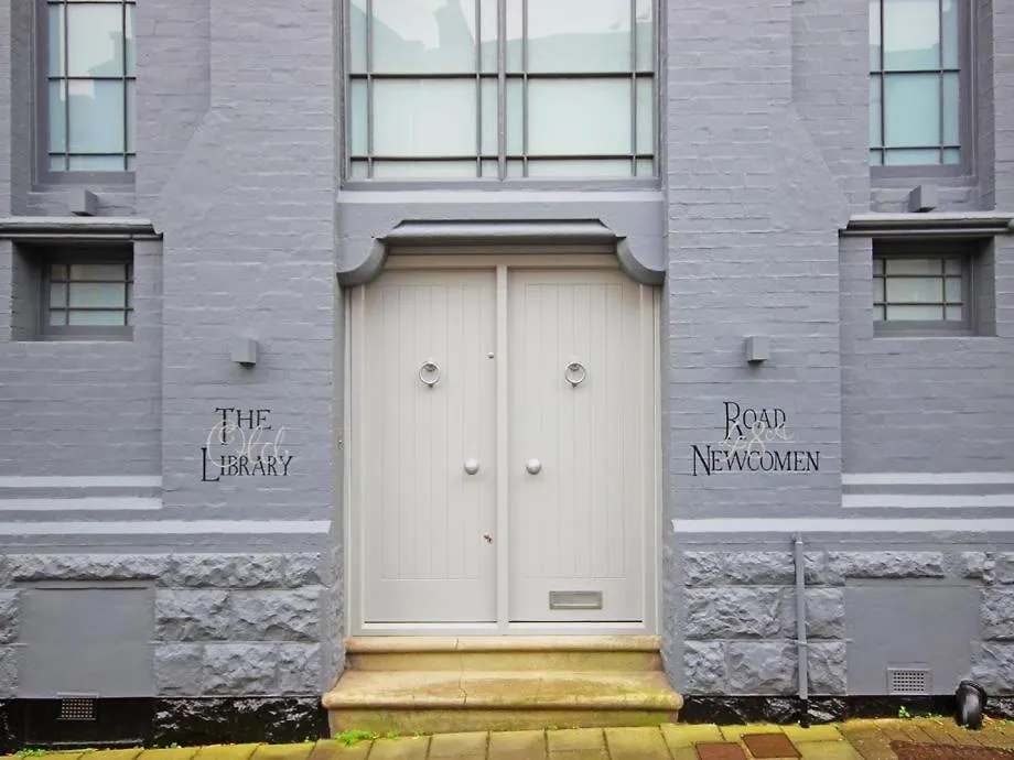 Ferienhaus The Old Library Dartmouth